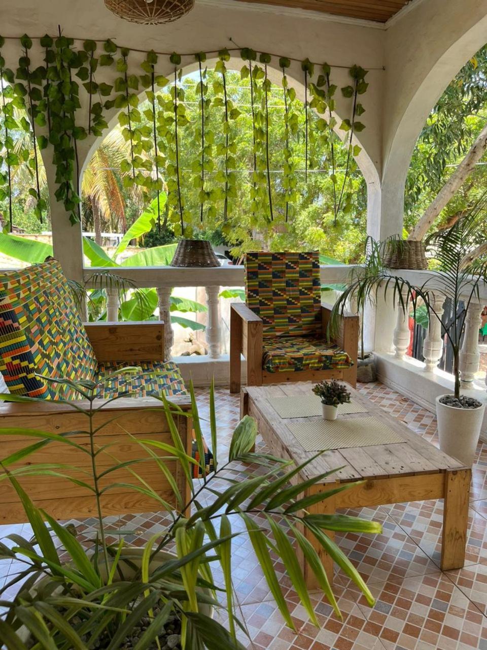 African Treasure Beach Resort Kokrobite Exterior foto